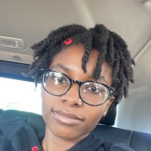 Meet your Posher, Jalisa